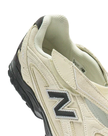 New Balance 204V Pistachio Butter Detailbild