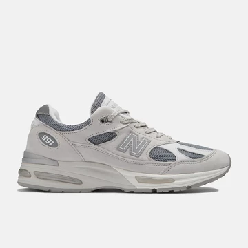 New Balance 991v2 Light Grey