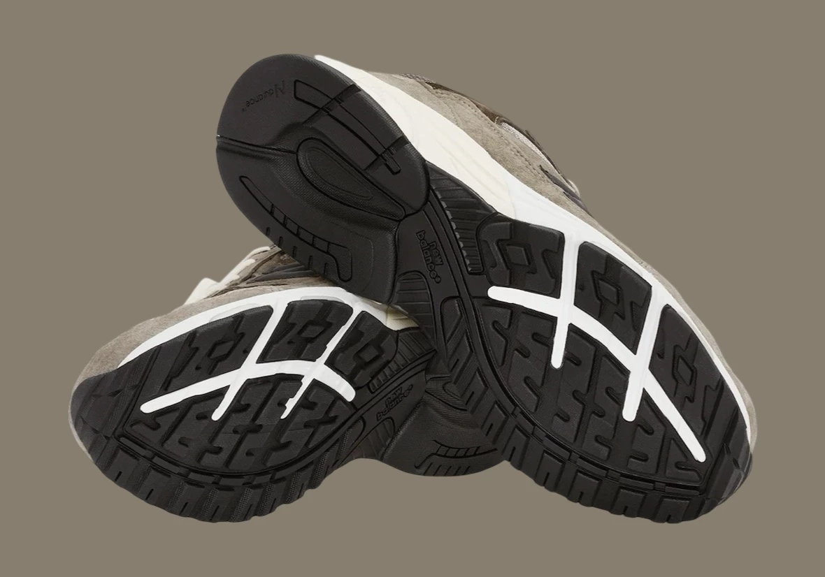 JJJJound × New Balance 993 The JJJJound x New Balance 993 is another clean, cool collab to