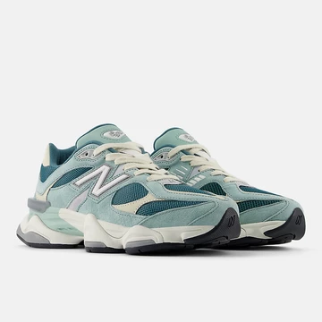 New Balance 9060 New Spruce schräg frontal