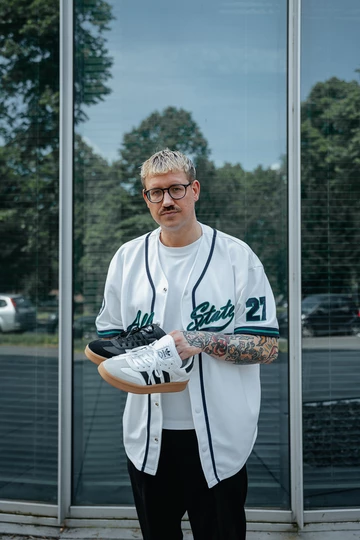 Der schwarze adidas Samba XLG - latest Pick Up