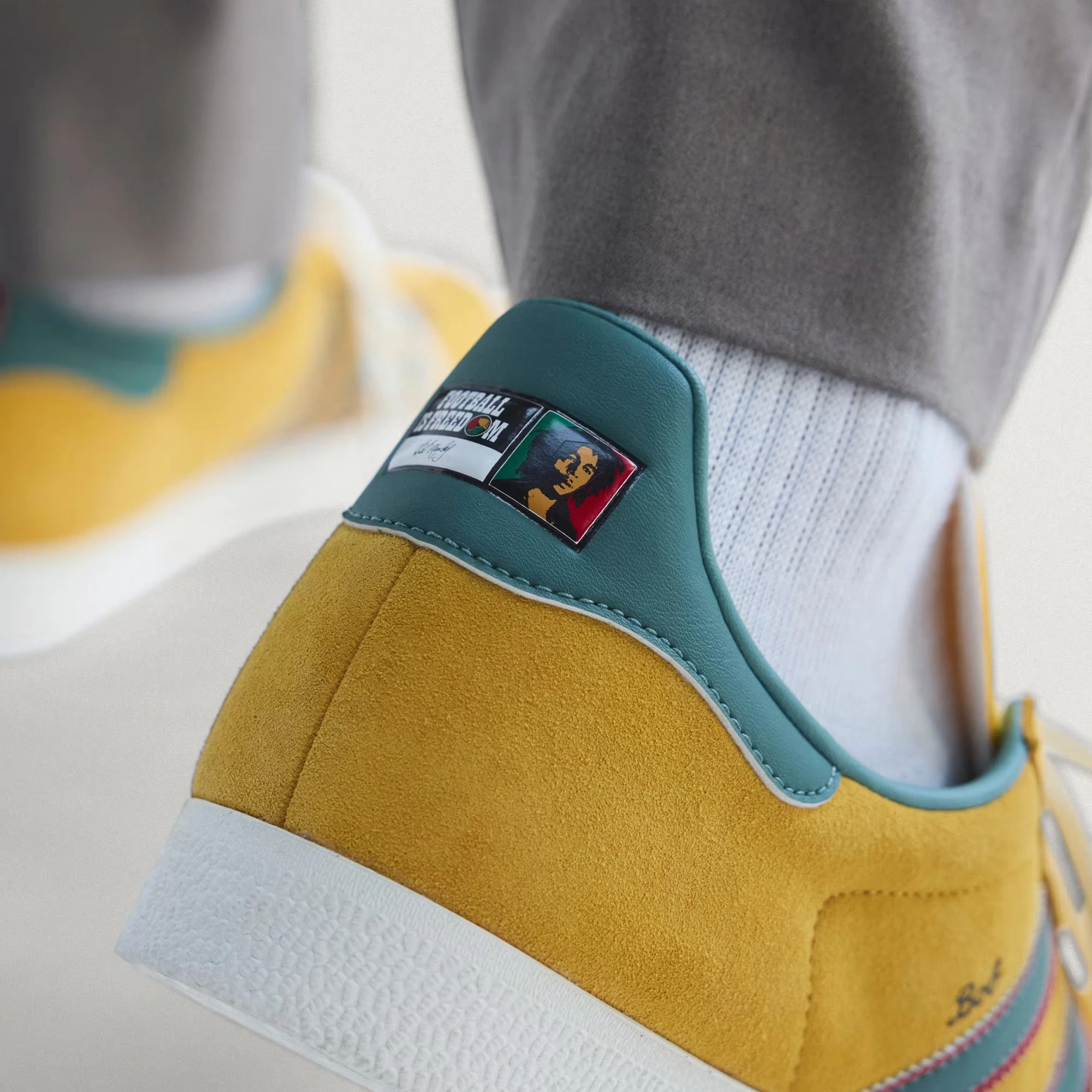 Bob Marley x adidas Gazelle Bold Gold KJ3532 | Dead Stock