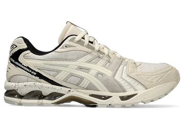 Der ASICS Gel-Kayano 14 Imperfection von außen
