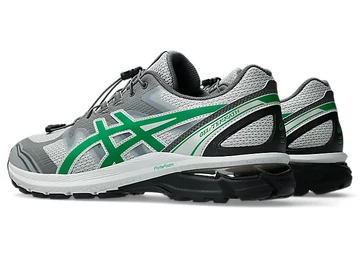 SAN SAN GEAR x ASICS Gel-Terrain Pack schräg von hinten