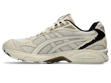 Der ASICS Gel-Kayano 14 Imperfection von innen