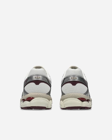 ASICS GEL-CUMULUS 16 Cream & Beniimo Purple Fersen