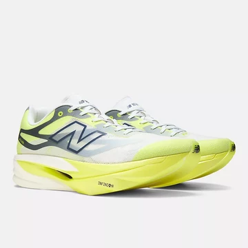 New Balance SuperComp Elite v6 Pack schräg