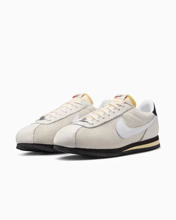 Nike Cortez Beige Black Paar