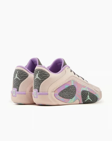 Jordan Tatum 2 Easter Paar von hinten