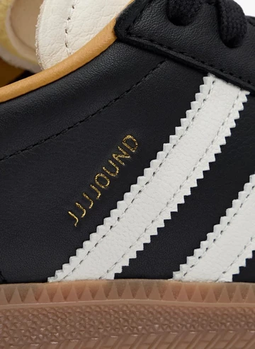 Details des JJJJound adidas Samba Core Black