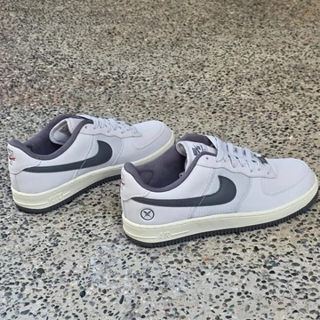 Yuto Horigome x Nike SB Air Force 1 Low Paar