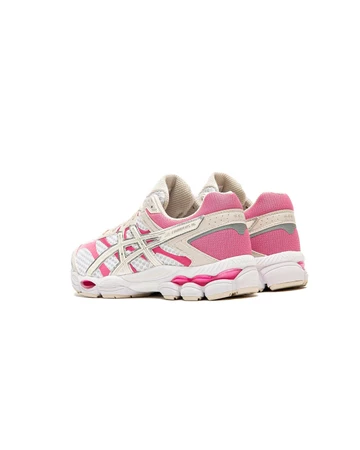 Asics Gel-Cumulus 16 White Cream schräg