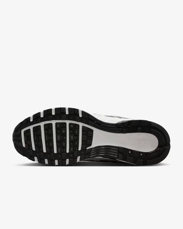 Nike P-6000 Off Noir Sohle