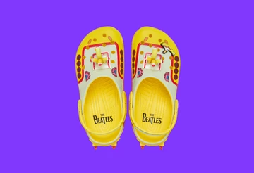 The Beatles x Crocs Classic Clog Pack von oben