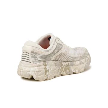 BEAMS x HOKA Bondi 7 Pack schräg