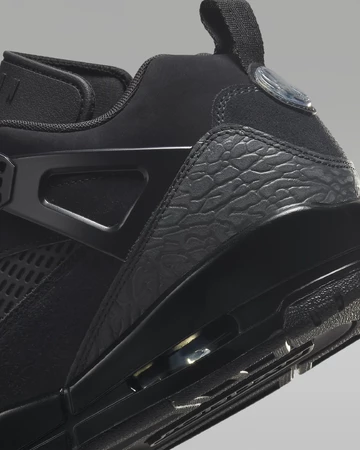 Jordan Spizike Low Blackcat Ferse Details