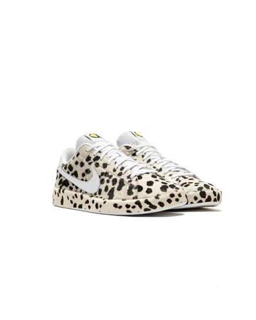 Nike Tennis Classic CS PRM Chew Dog Dalmatian schräg