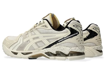 Der ASICS Gel-Kayano 14 Imperfection von schräg hinten
