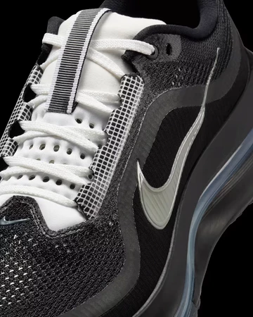 Nike Pegasus Premium Black White Upper Details