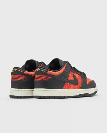 Nike Dunk Low Protro Kobe Bryant Mamba Eterno schräg