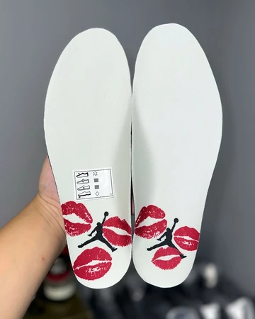 Jordan 4 Valentine's Day 2026