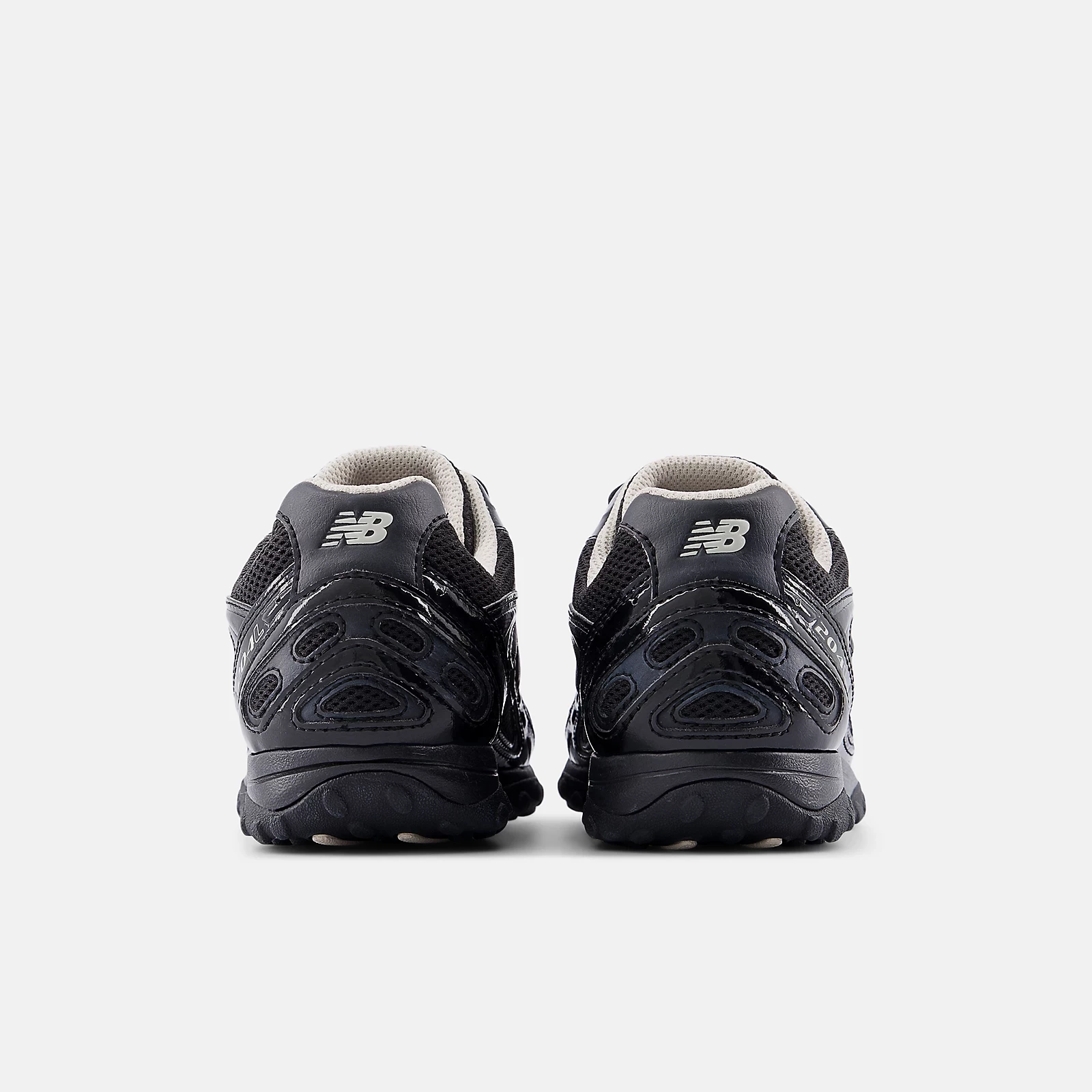 New Balance 204 Black U204LMRA | Dead Stock