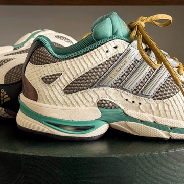 adidas adistar Moulded Linen Green