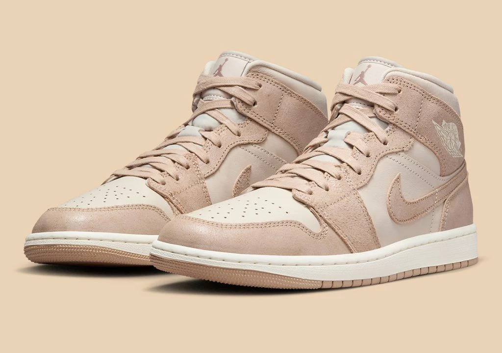 Jordan 1 Mid Legend Light Brown FJ3448-200 | Dead Stock