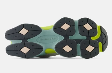 New Balance 9060 Moonbeam Sohle