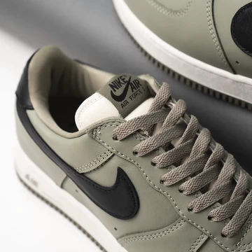 Nike Air Force 1 '01 Light Army Detailbild