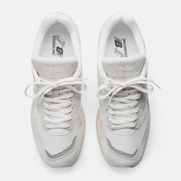 New Balance 1500 Made in UK Wind Chime Paar von oben