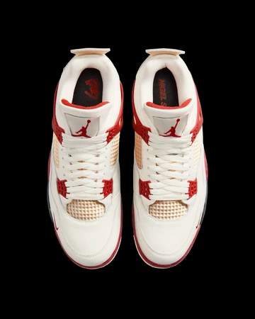 Nigel Sylvester x Air Jordan 4 Brick After Brick von oben