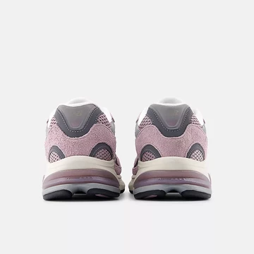 New Balance 2010 Ice Wine von hinten