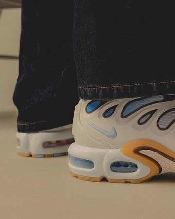 Air Max Plus Drift Phantom Cacao Wow On Feet Detail Ferse