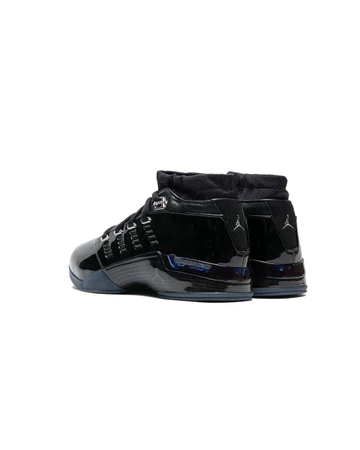 Nike Jordan 17 Low Black Patent schräg
