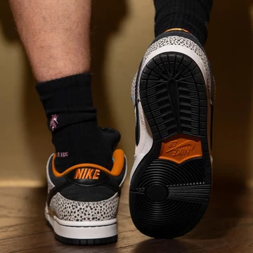 SB Dunk Low Safari Olympics von hinten