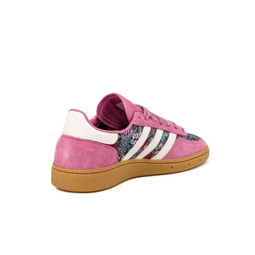 Liberty London x adidas Handball Spezial EQT Red schräg