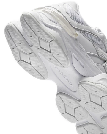 New Balance 9060 Triple White - Sohle