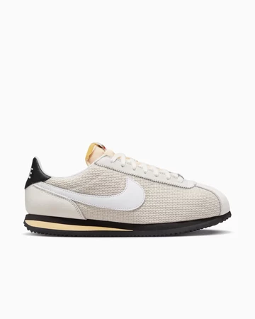 Nike Cortez Beige Black Außenseite