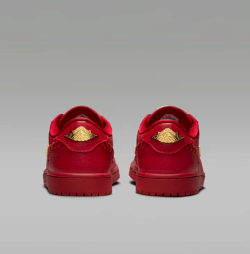 Jordan 1 Low Method of Make Gym Red von hinten