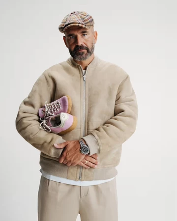 BSTN x adidas München Oktoberfest Pink am Model