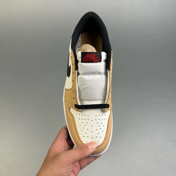 Jordan 1 Low Rookie of the Year frontal