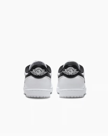 Jordan 1 Low 85 Metallic Black von hinten
