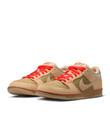 Nike SB Dunk Low Som Tum Paar seitlich