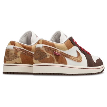 Air Jordan 1 Low SE Year of the Horse schräg