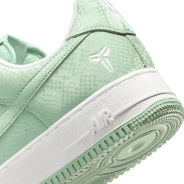 Kobe Bryant x Nike Air Force 1 Low Steam Ferse Details