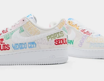 Nike Air Force 1 World Tour White Fersen Details