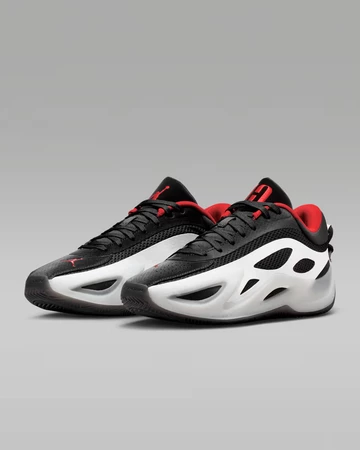 Nike Air Jordan Heir Series 2 Black University Red Paar seitlich