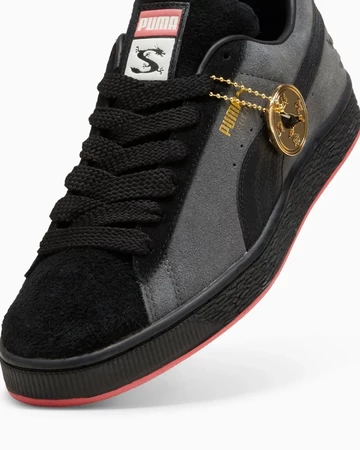 Details des schwarzen Staple Puma Suede