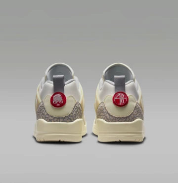 Jordan Spizike Low Coconut Milk von hinten